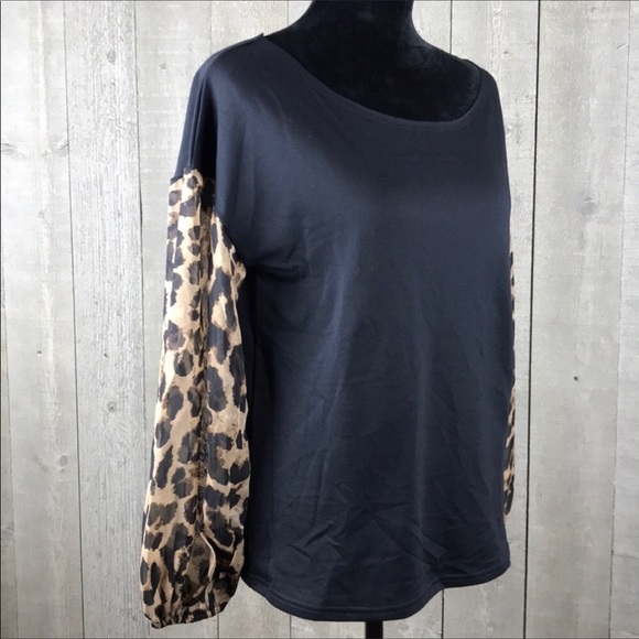 Leopard print sheer balloon sleeve top - Picture 3 of 5
